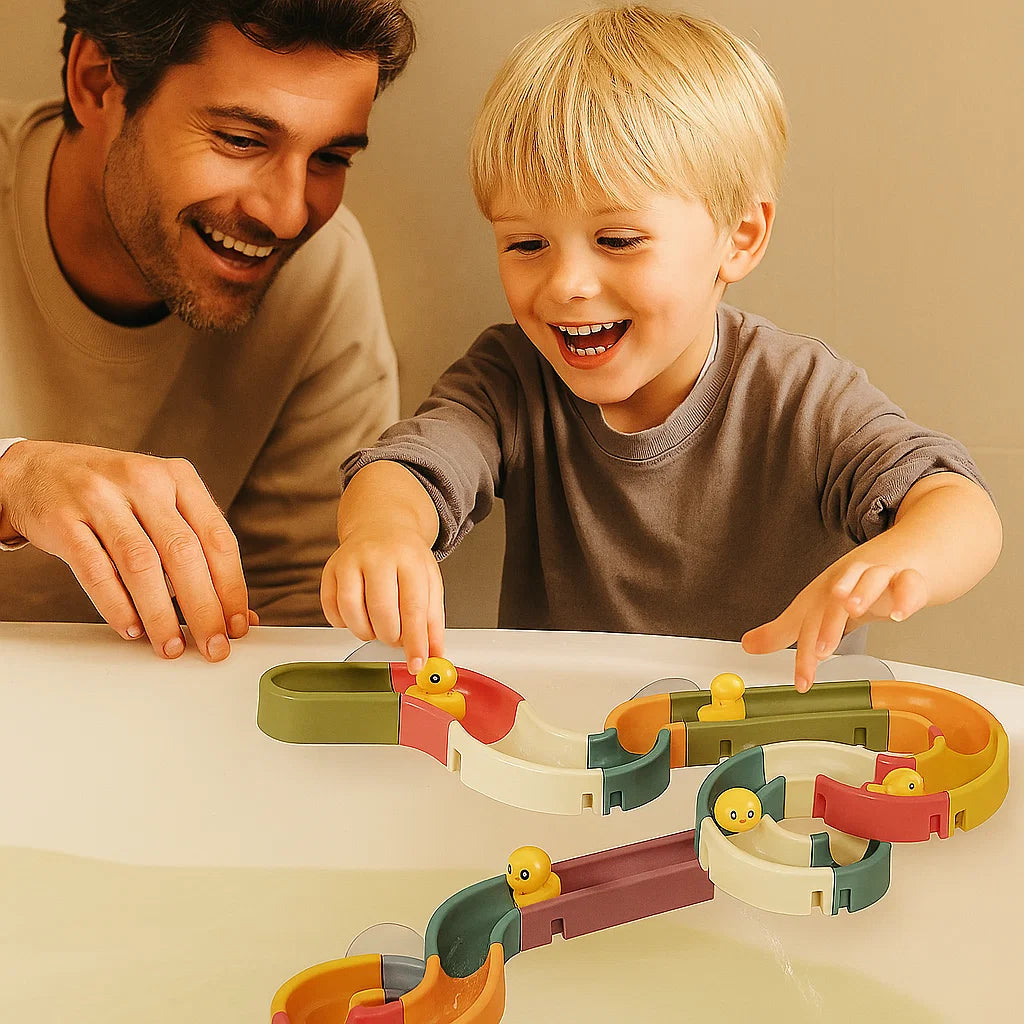 Vesiliukumäki kylpylelu pikkulapsille | DIY - rata imukupeilla ja rullaavilla päillä hauskoihin leikkeihin kylvyssä